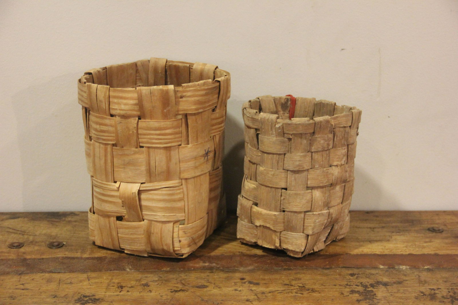 Lot of 2 Woven Baskets (1 of 3)