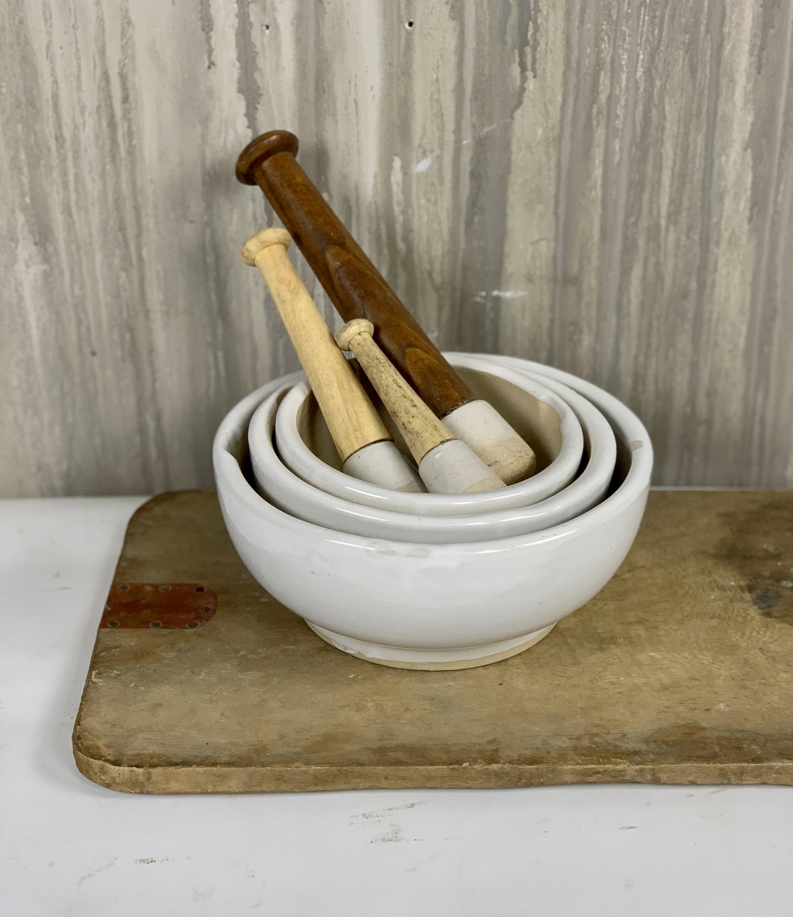 Set of Three Mortar and Pestle: Lot of three porcelain mortars with vintage style pestle. Great kitchen dÃ©cor! 7''x 3.25''H8.5''x 4''H10'' x 4.5''H