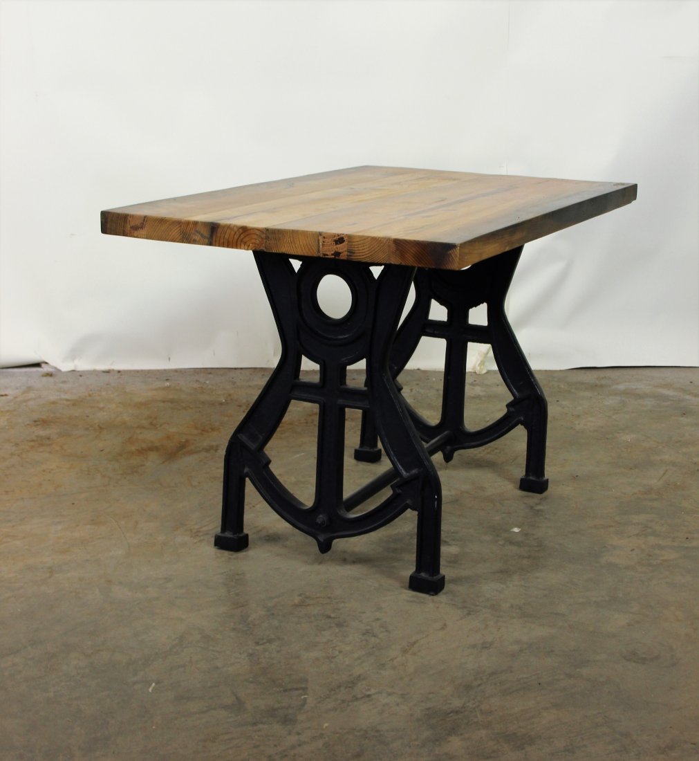 Cast Iron Anchor Base Table (1 of 4)