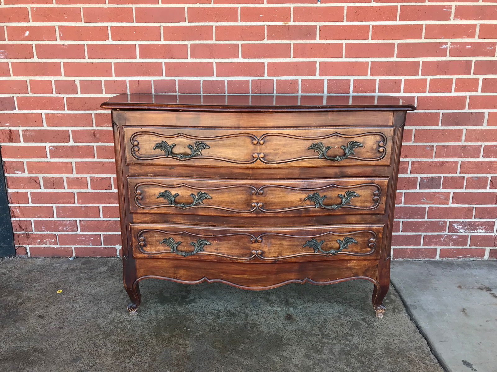 Vintage Bow Front Wooden Bureau (1 of 6)