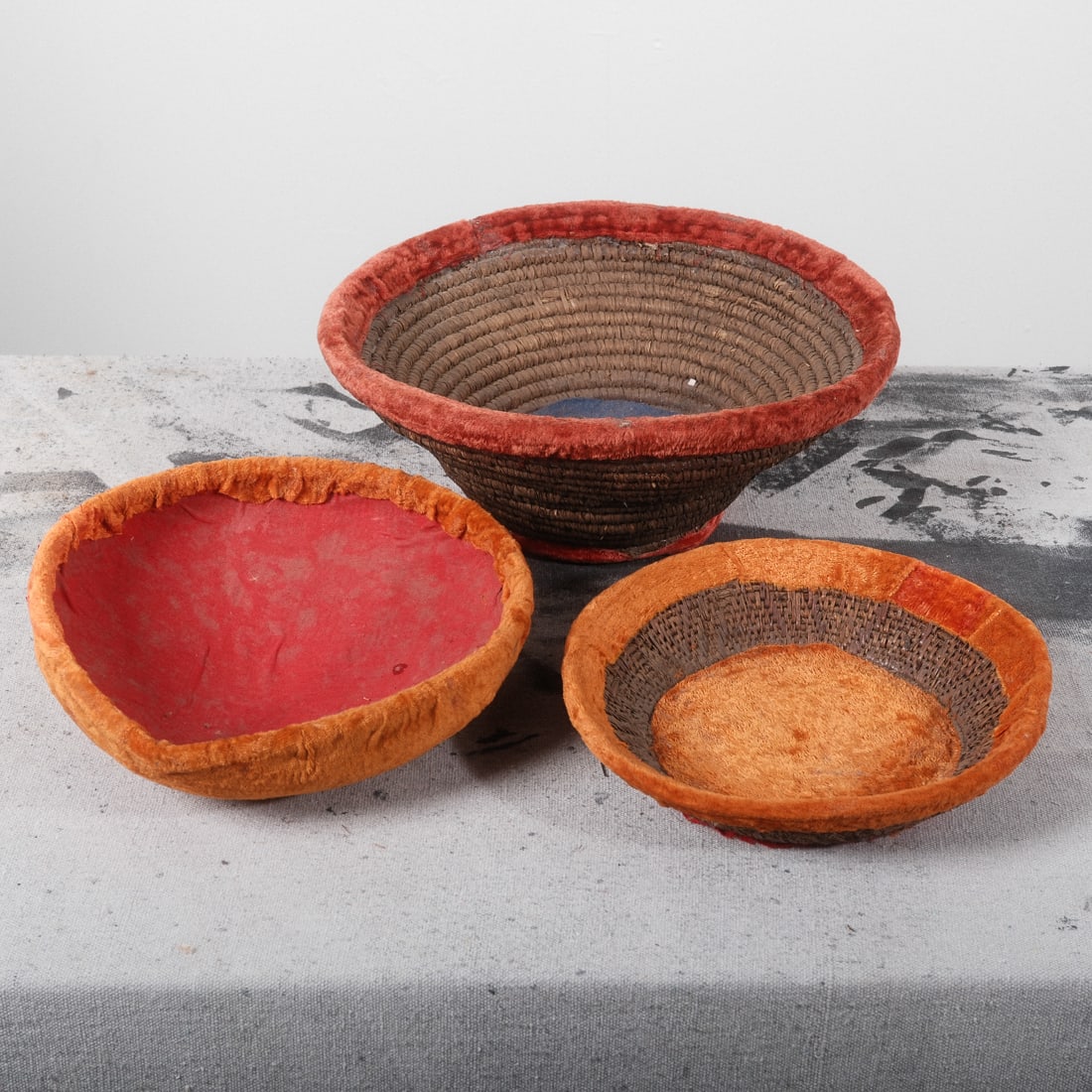 Lot of Three Vintage Hand Woven Raffia Baskets (1 of 5)