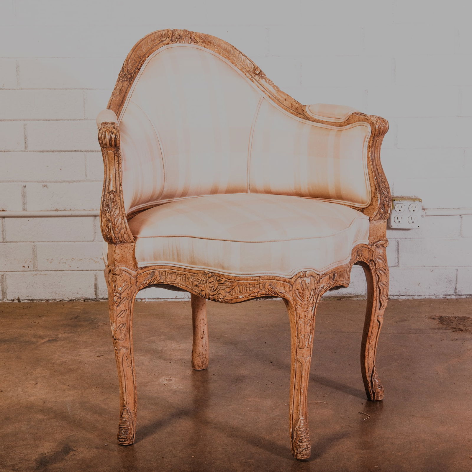 Louis XV style Fauteuil de Bureau Chair (1 of 5)