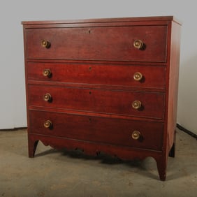 English Mahogany Hepplewhite Chest of Drawers