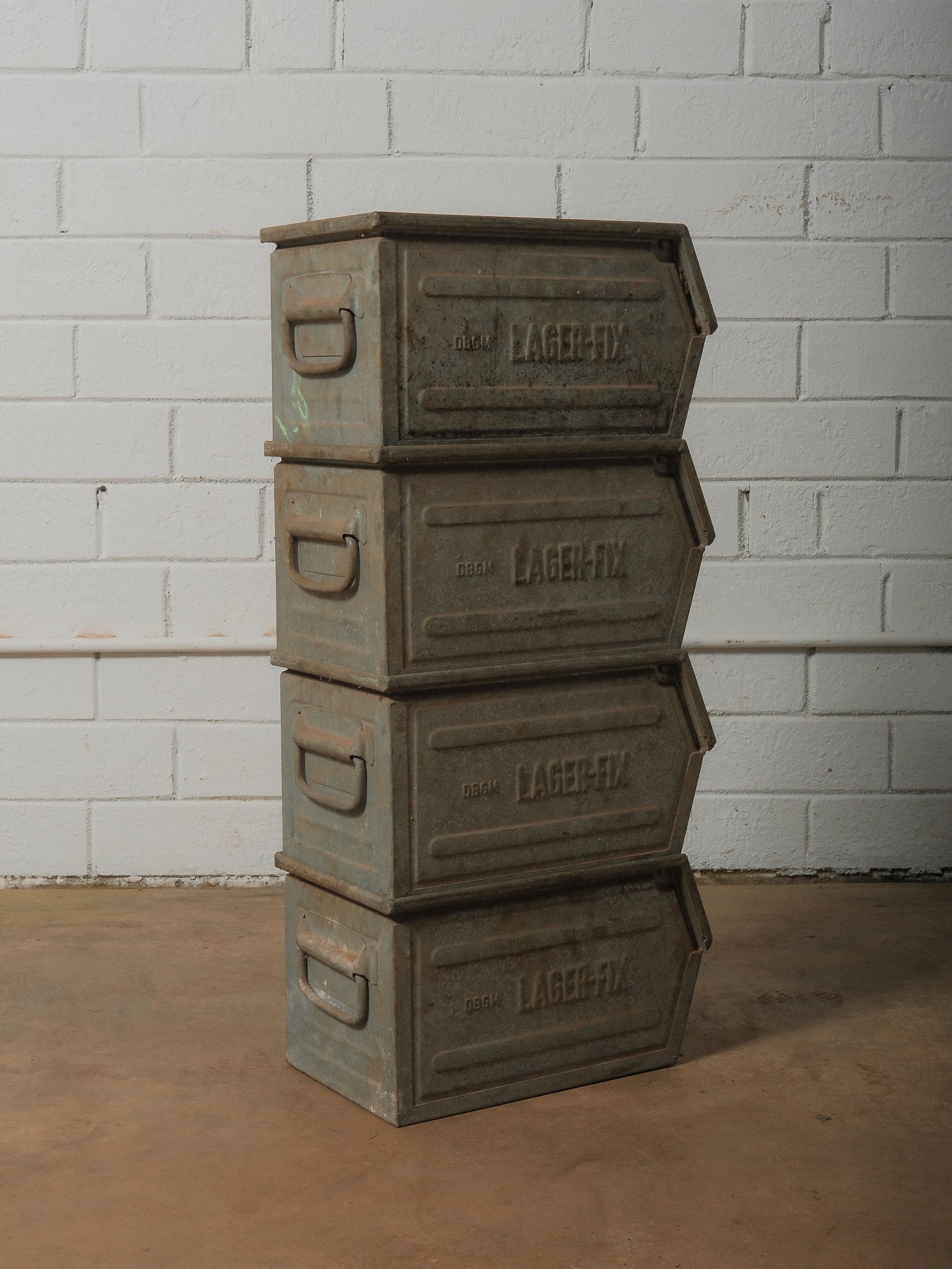 Set of 4 Lager-Fix Industrial Bins (1 of 9)