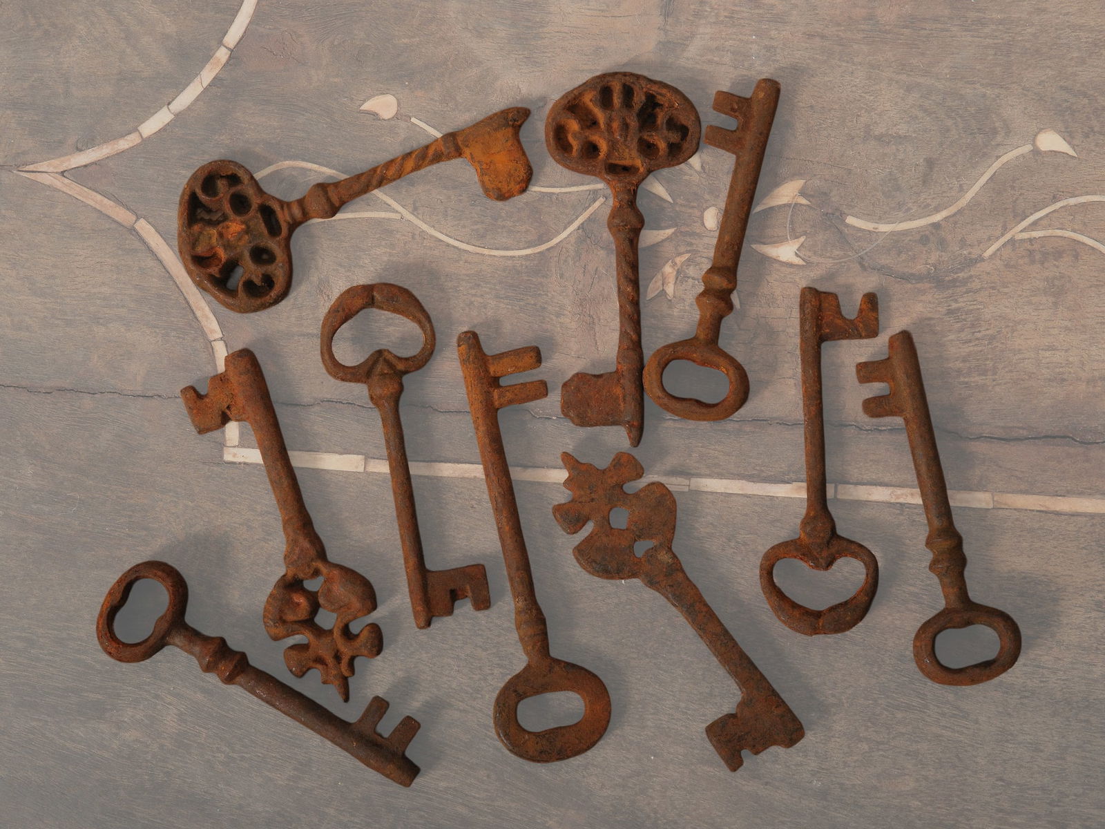 Collection of 10 Antique Skeleton Keys (1 of 5)
