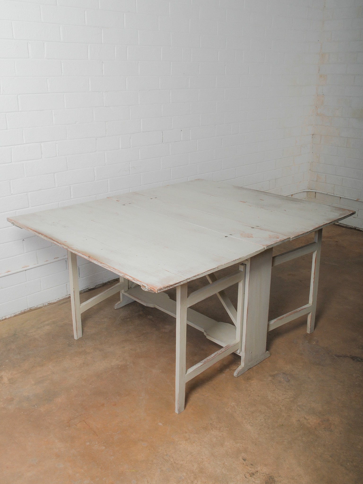 Drop-Leaf Farm Table (1 of 7)