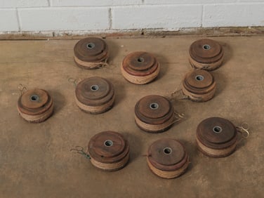 Lot of 10 Wooden Thread Spools with Scissors