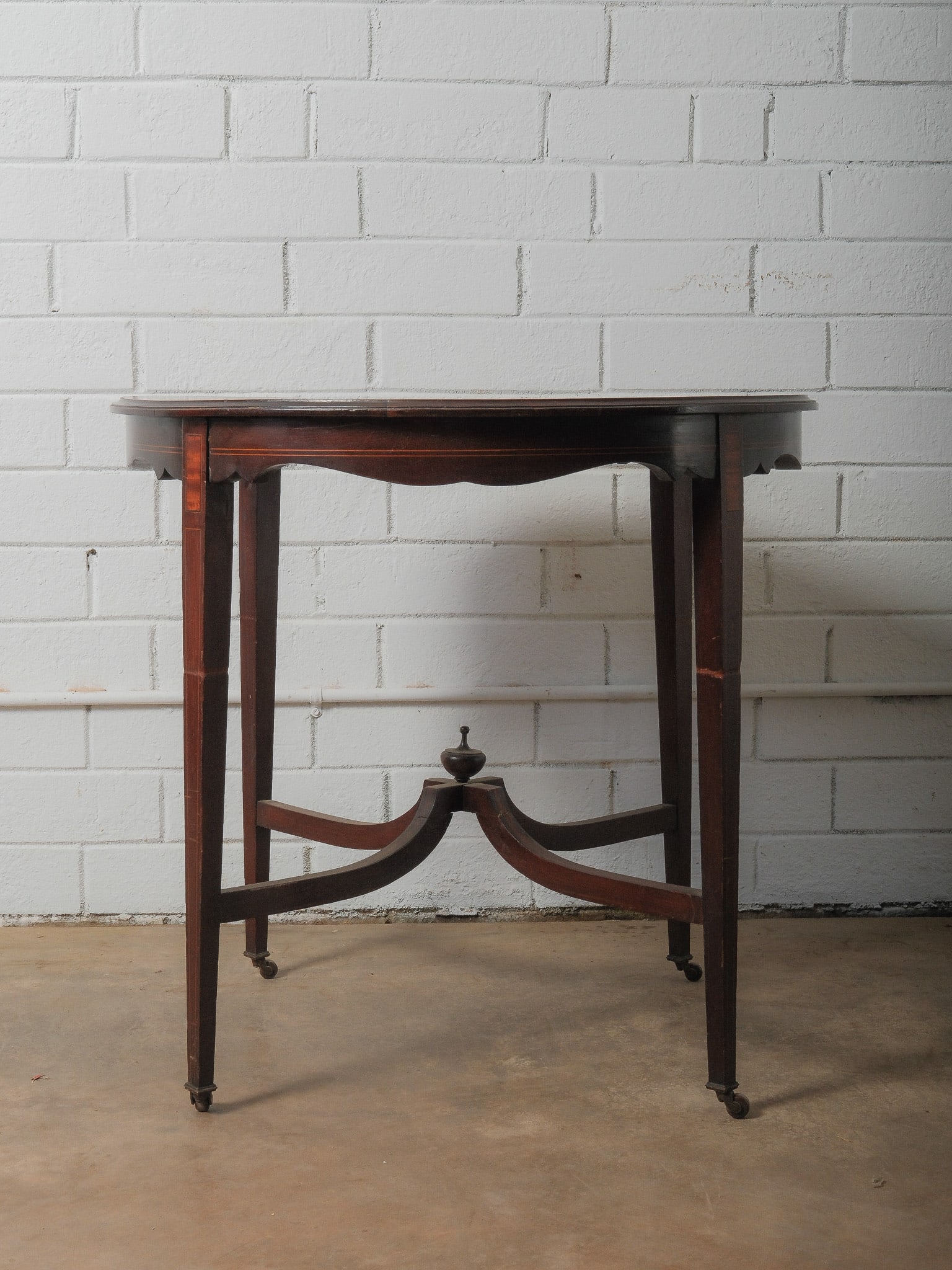 Edwardian Mahogany Oval Table with Inlay & Stretcher Base (1 of 7)