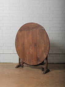 Antique Round Gateleg Folding Table