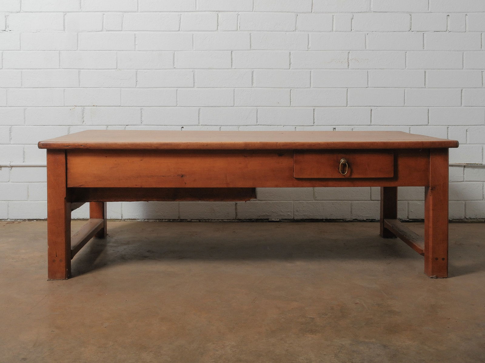 Large French Provincial Coffee Table with Dual Drawers (1 of 11)