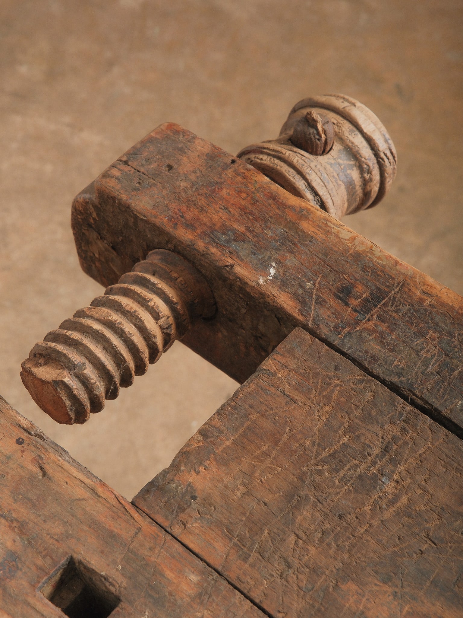 Carpenters Workbench with Vise - 5