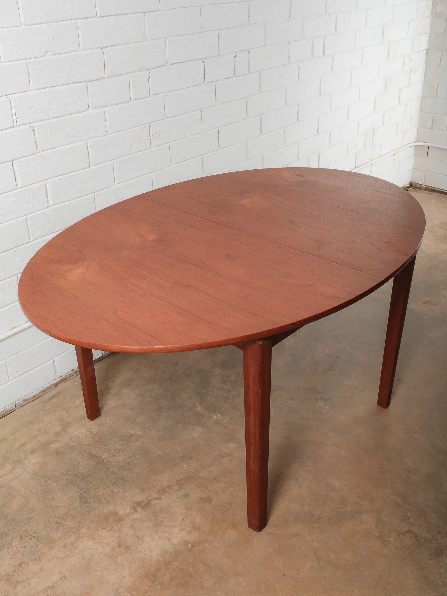 MCM Oval Dining Table - 5