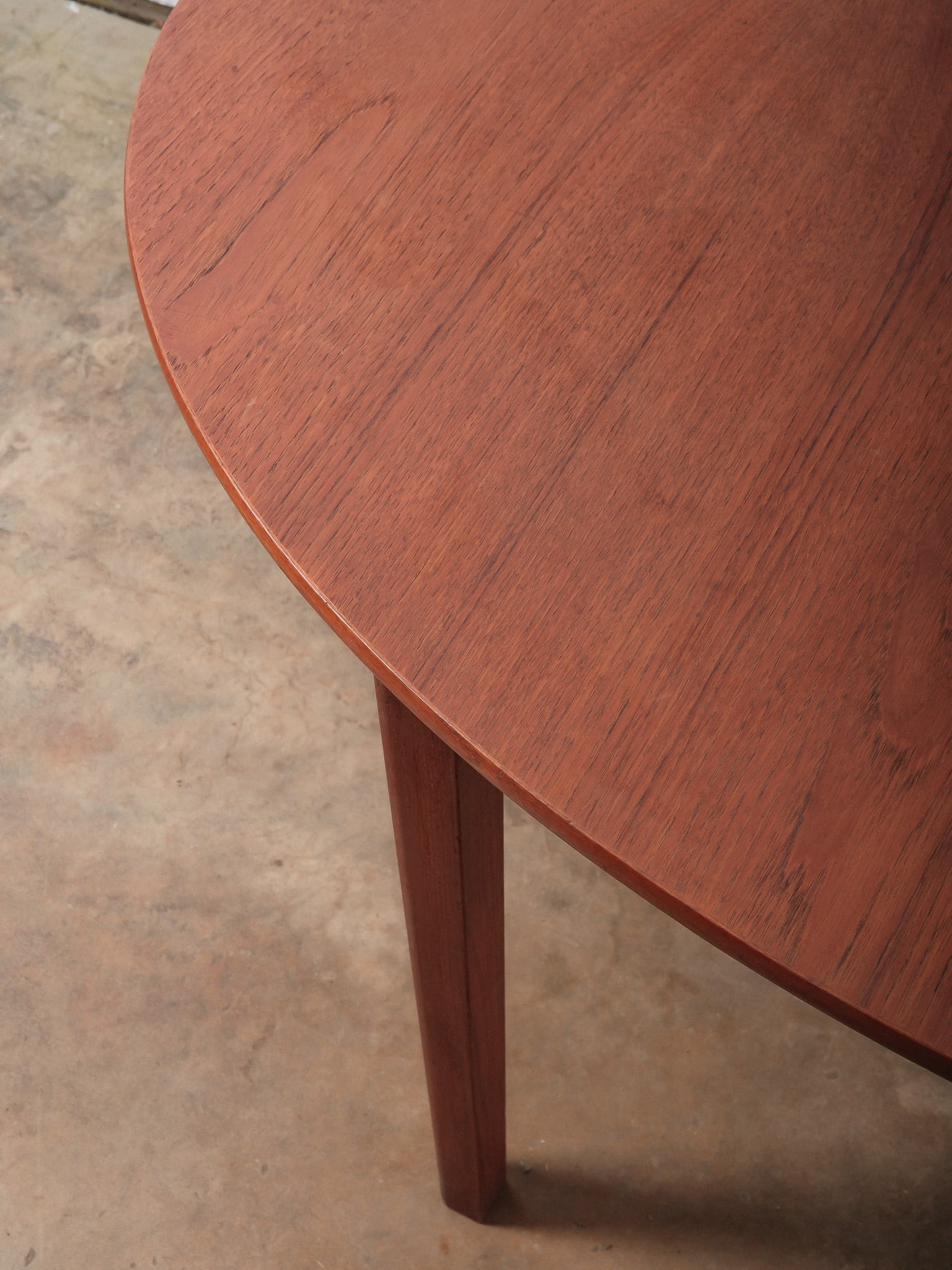 MCM Oval Dining Table - 6