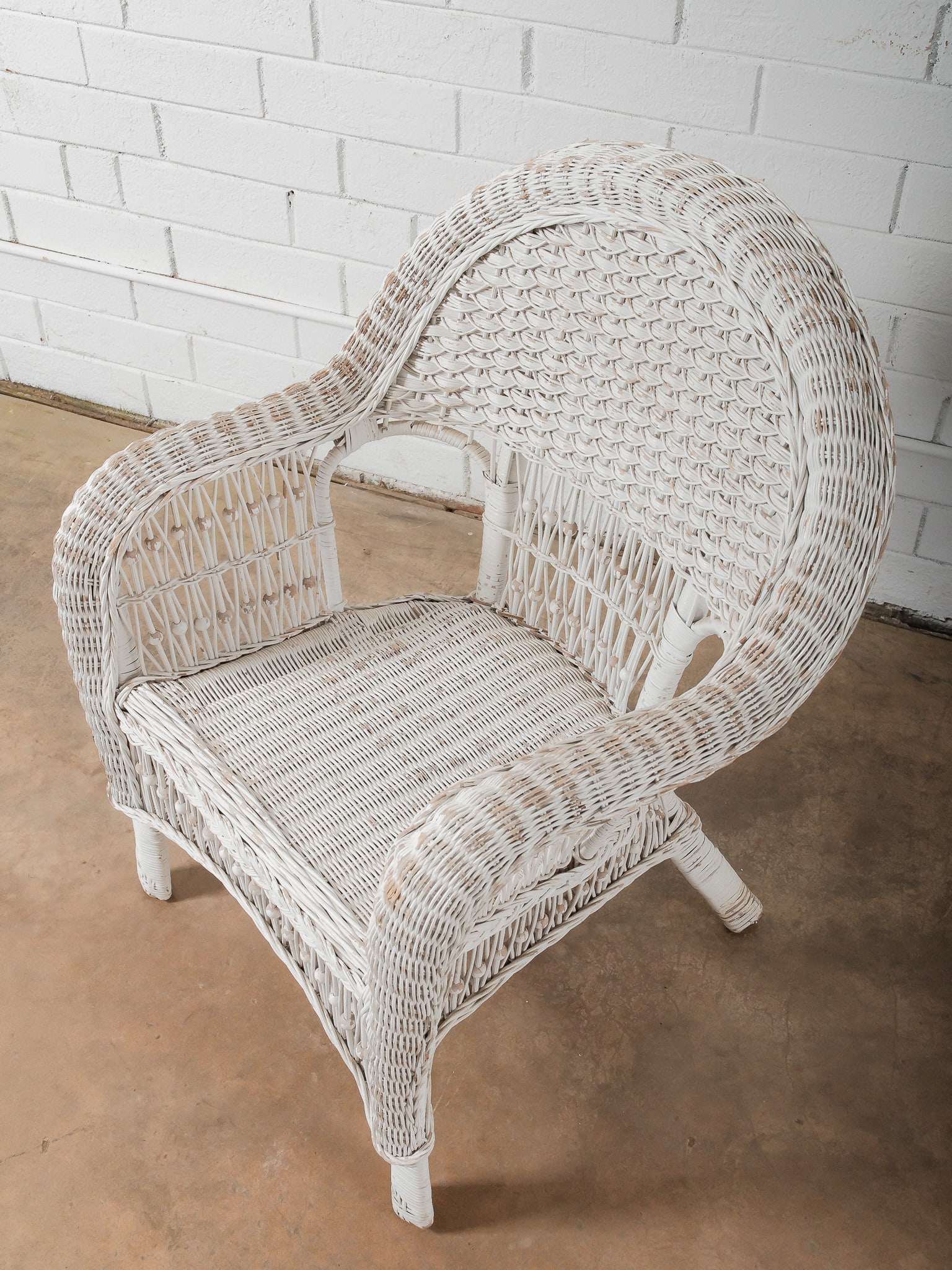 White Wicker Chair (1 of 7)