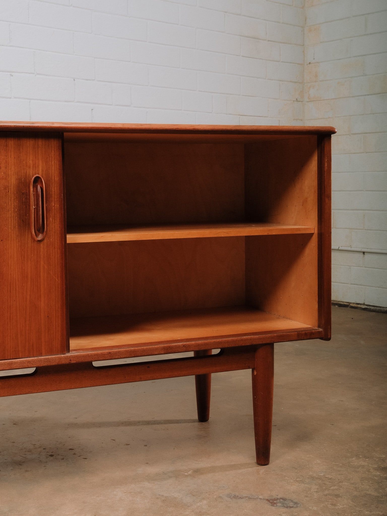 MCM Credenza - 9