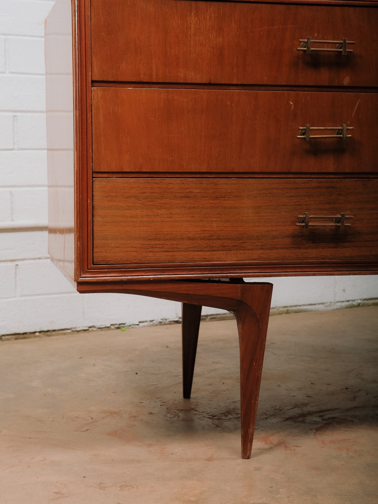 MCM Dresser - 8