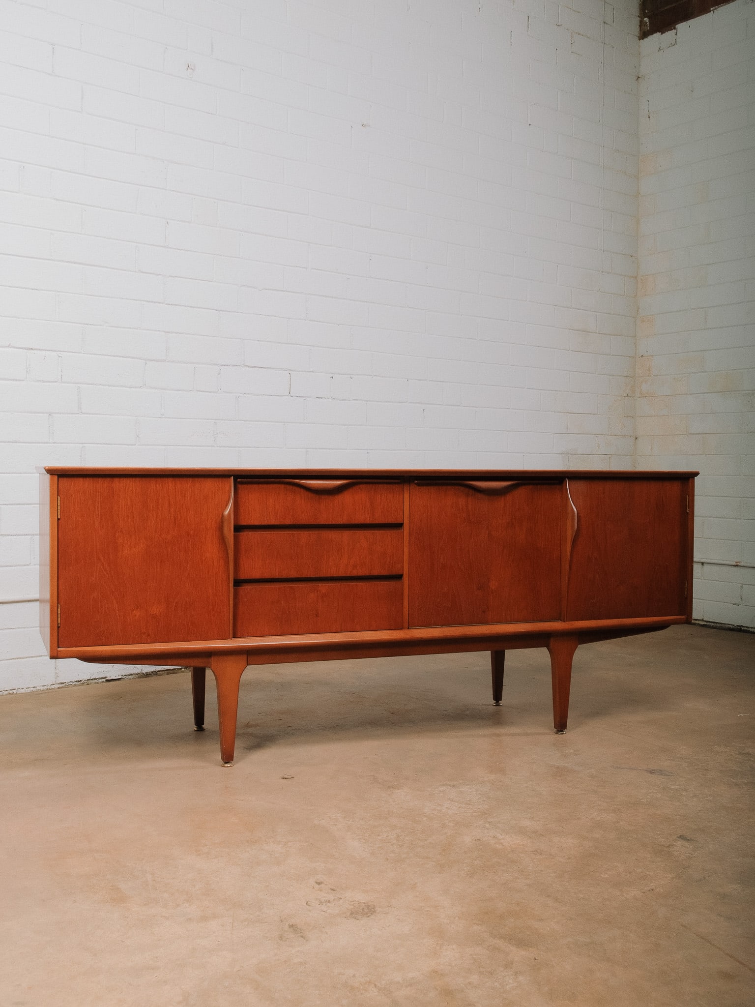 MCM Sideboard - 2
