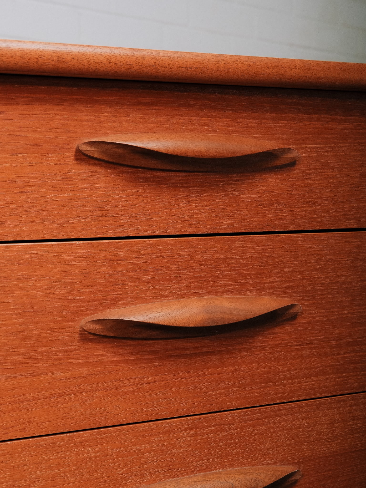 MCM Bachelor Chest - 5