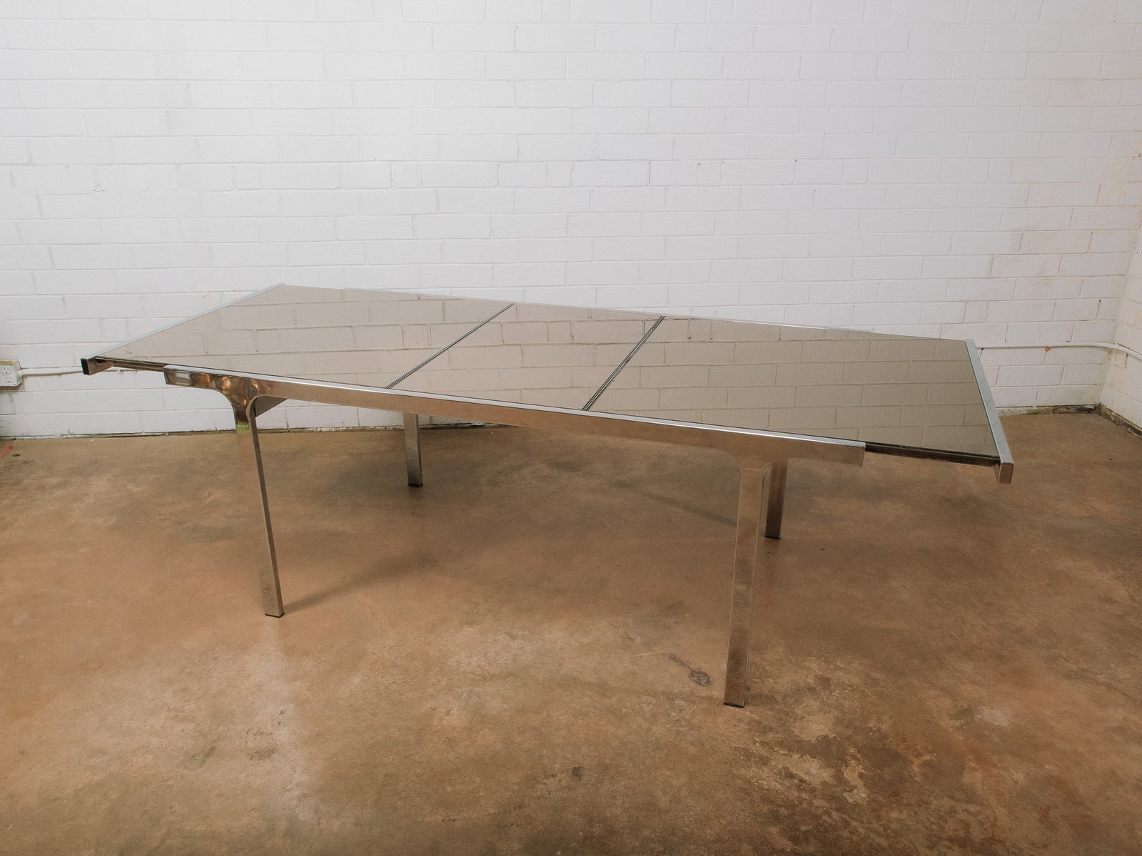 MCM Mirrored Top Dining Table - 9