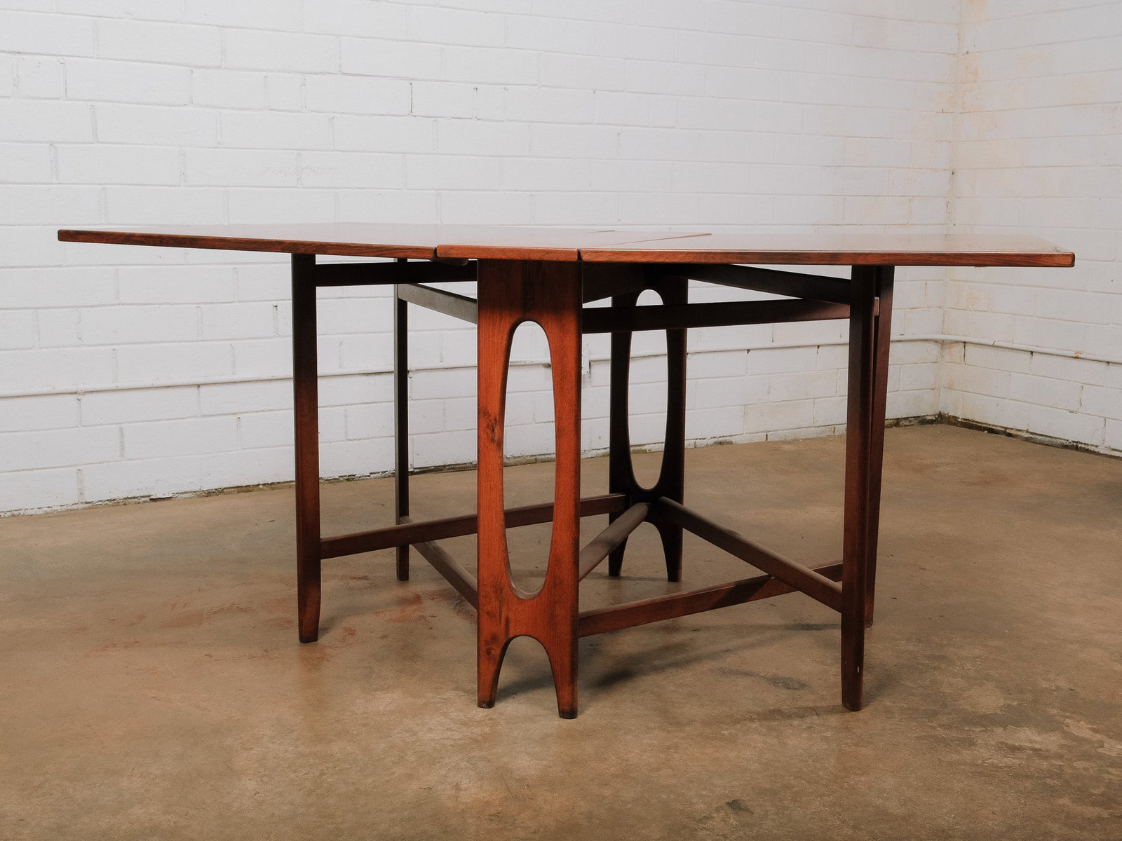 Mid-Century Drop Leaf Dining Table - 2