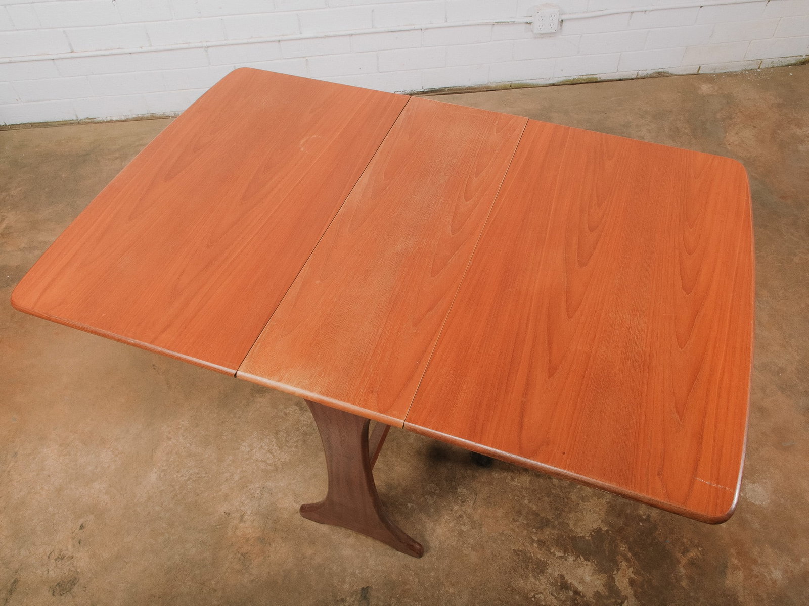 Mid-Century Drop Leaf Dining Table - 8