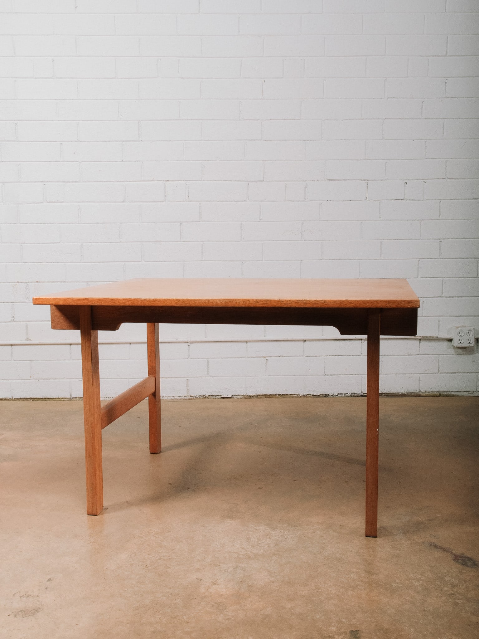 Lift Top Work Table - 2
