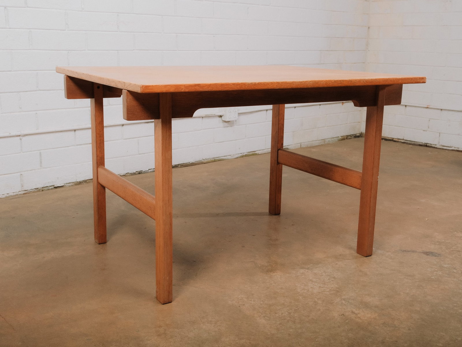 Lift Top Work Table - 3