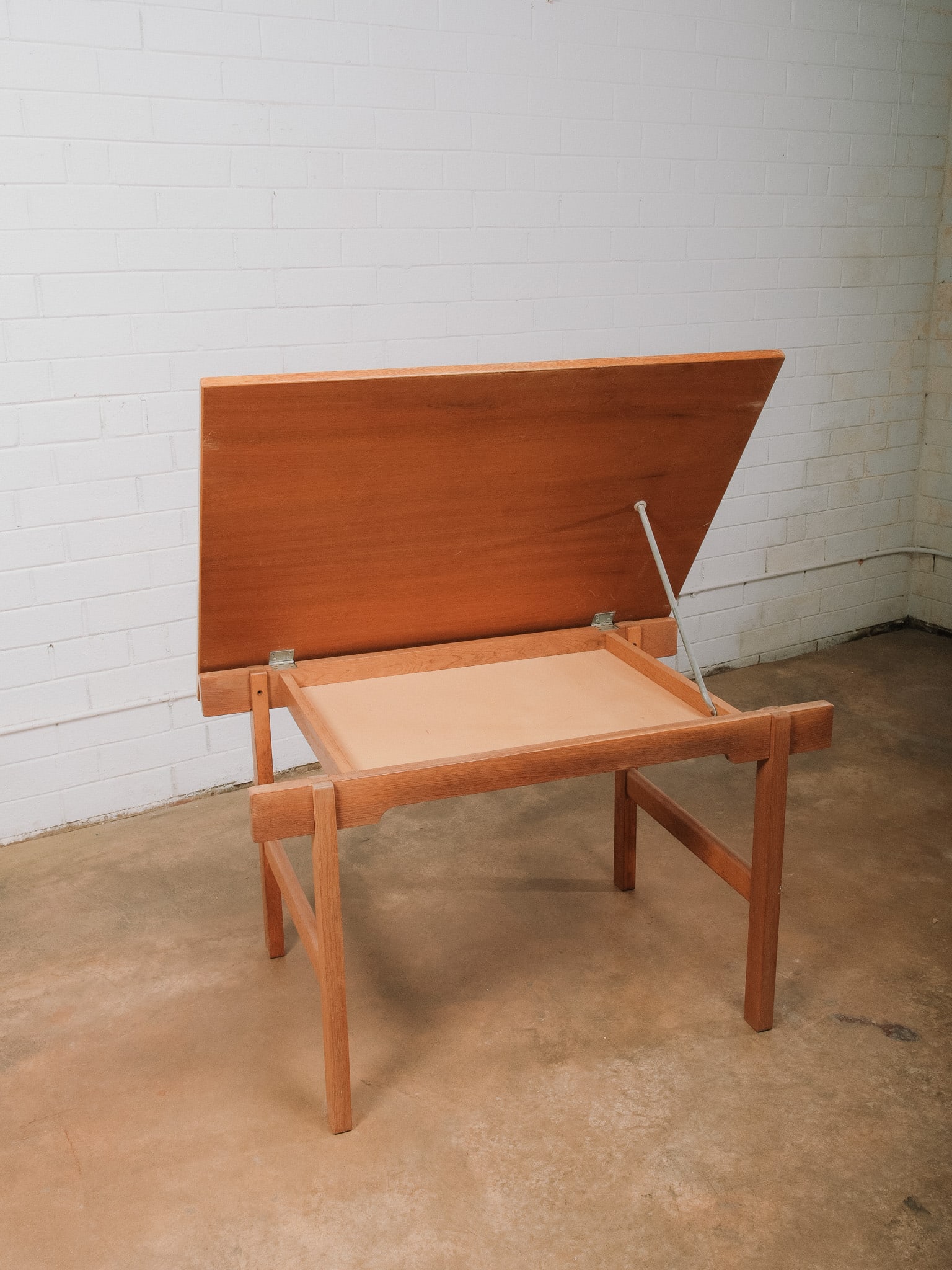 Lift Top Work Table - 5