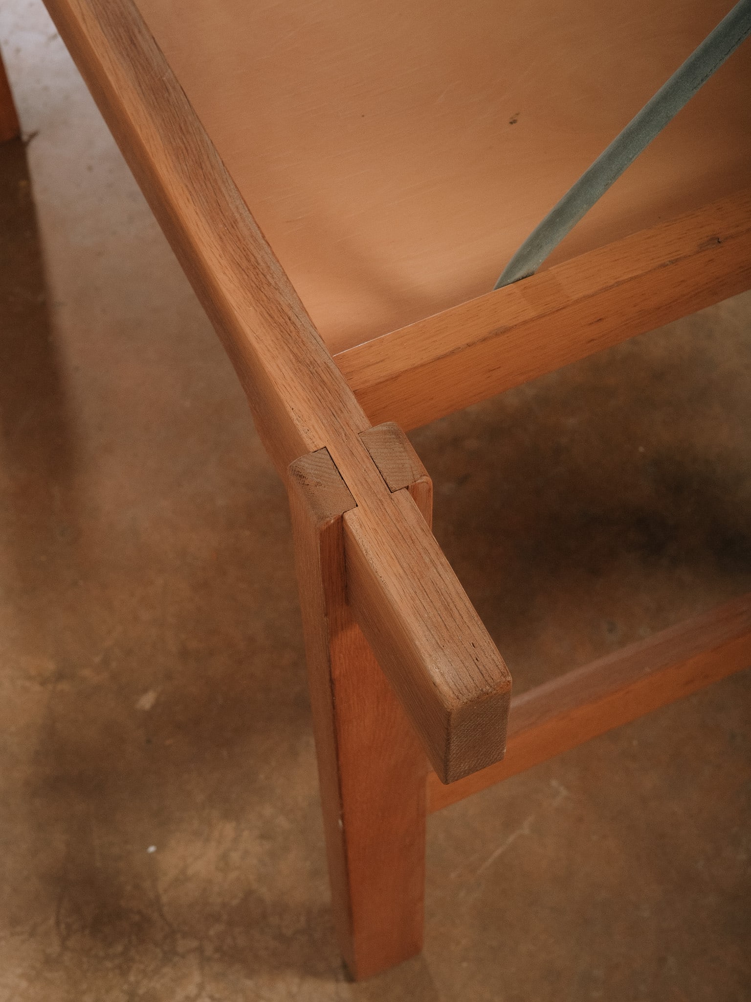 Lift Top Work Table - 8