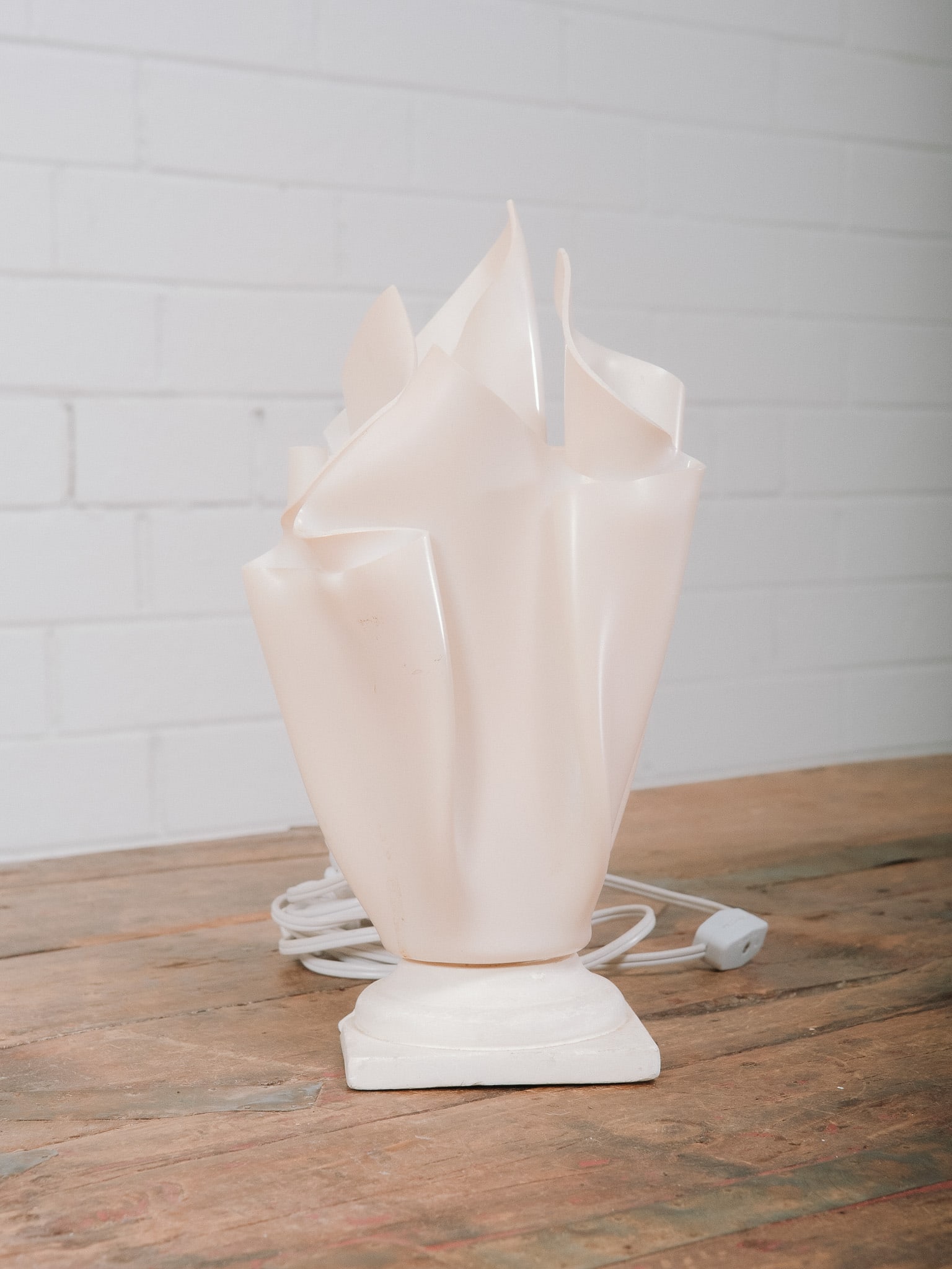 Modern Sculptural Table Lamp by Georgia Jacob (1 of 6)