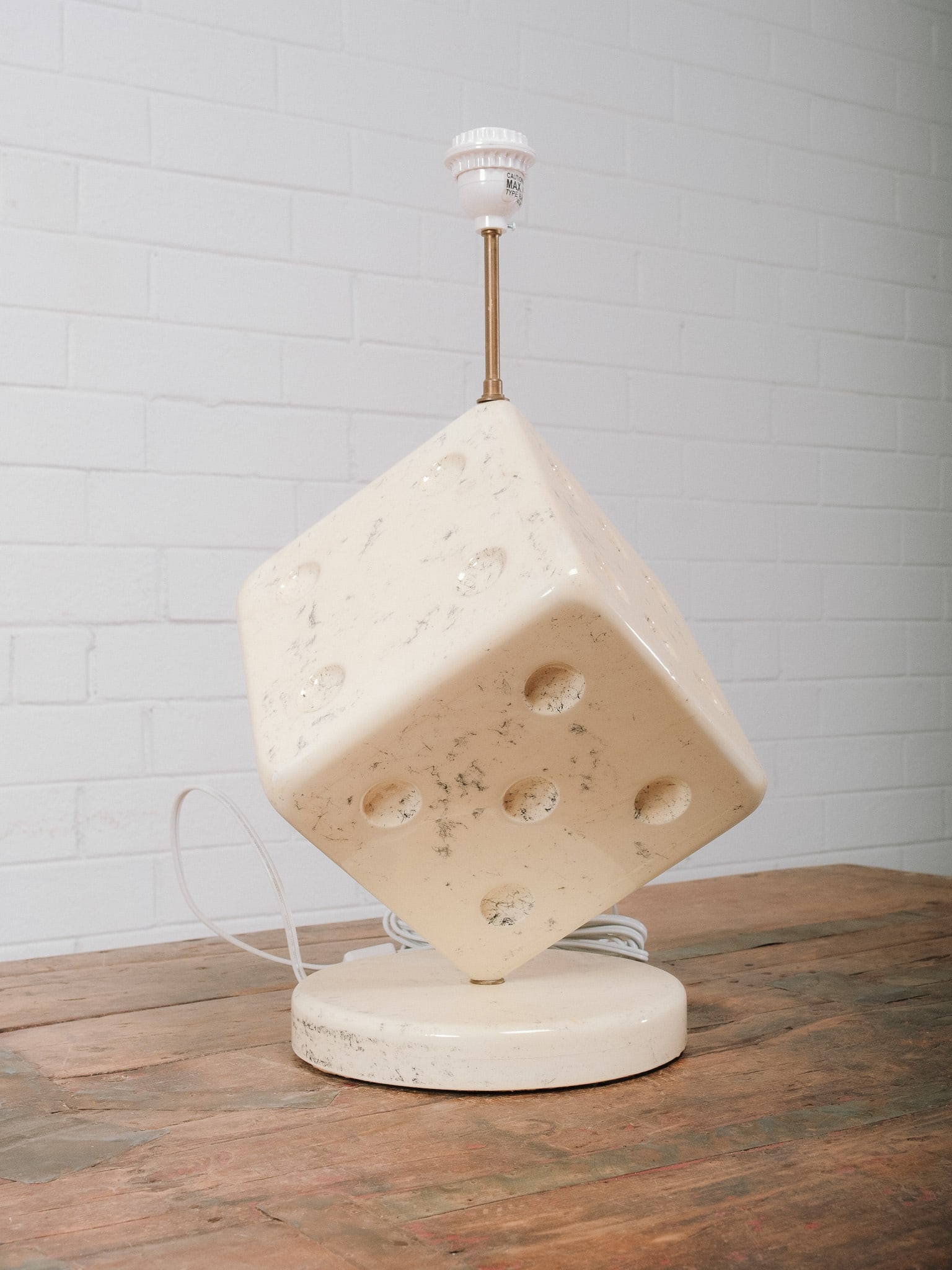 Brutalist Style Cube Table Lamp - 4