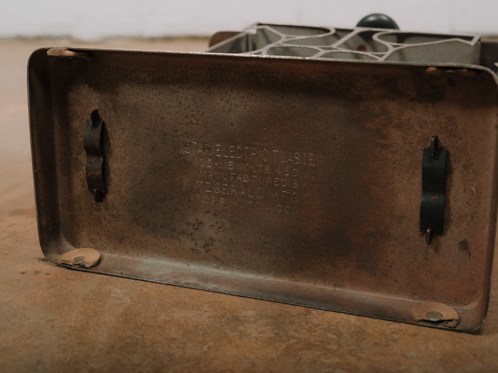 Vintage Stovetop Toaster - 7