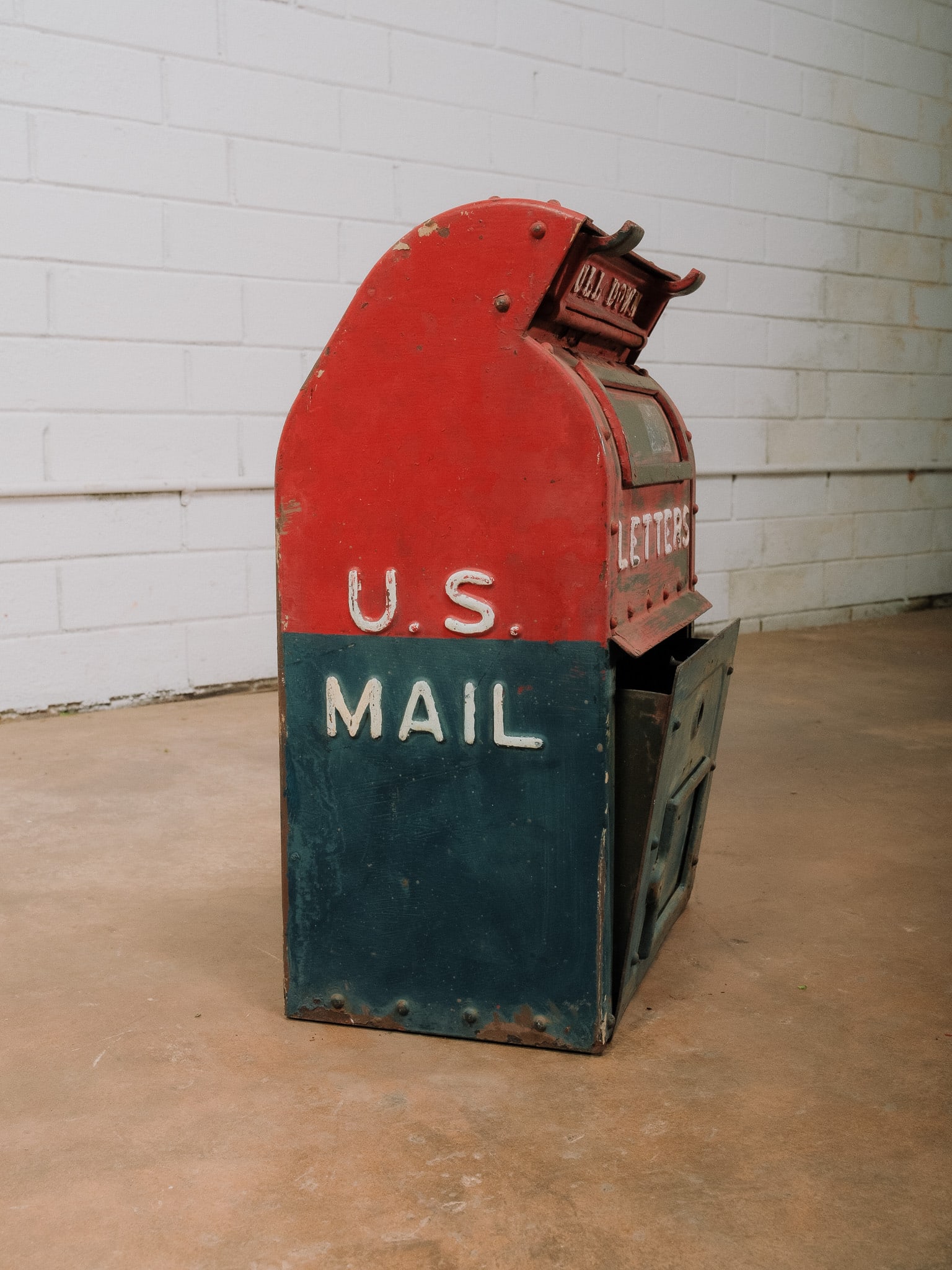 Vintage U.S. Mailbox - 3