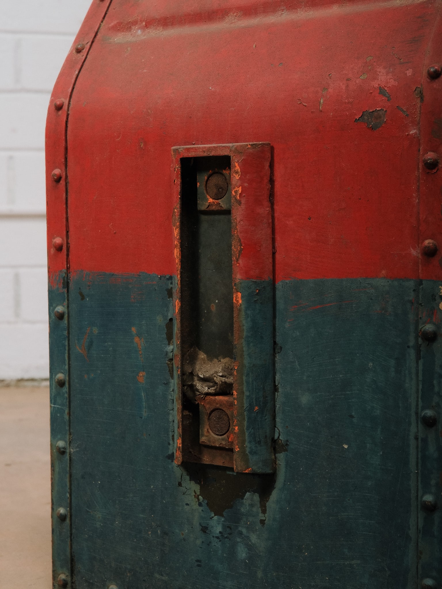 Vintage U.S. Mailbox - 6