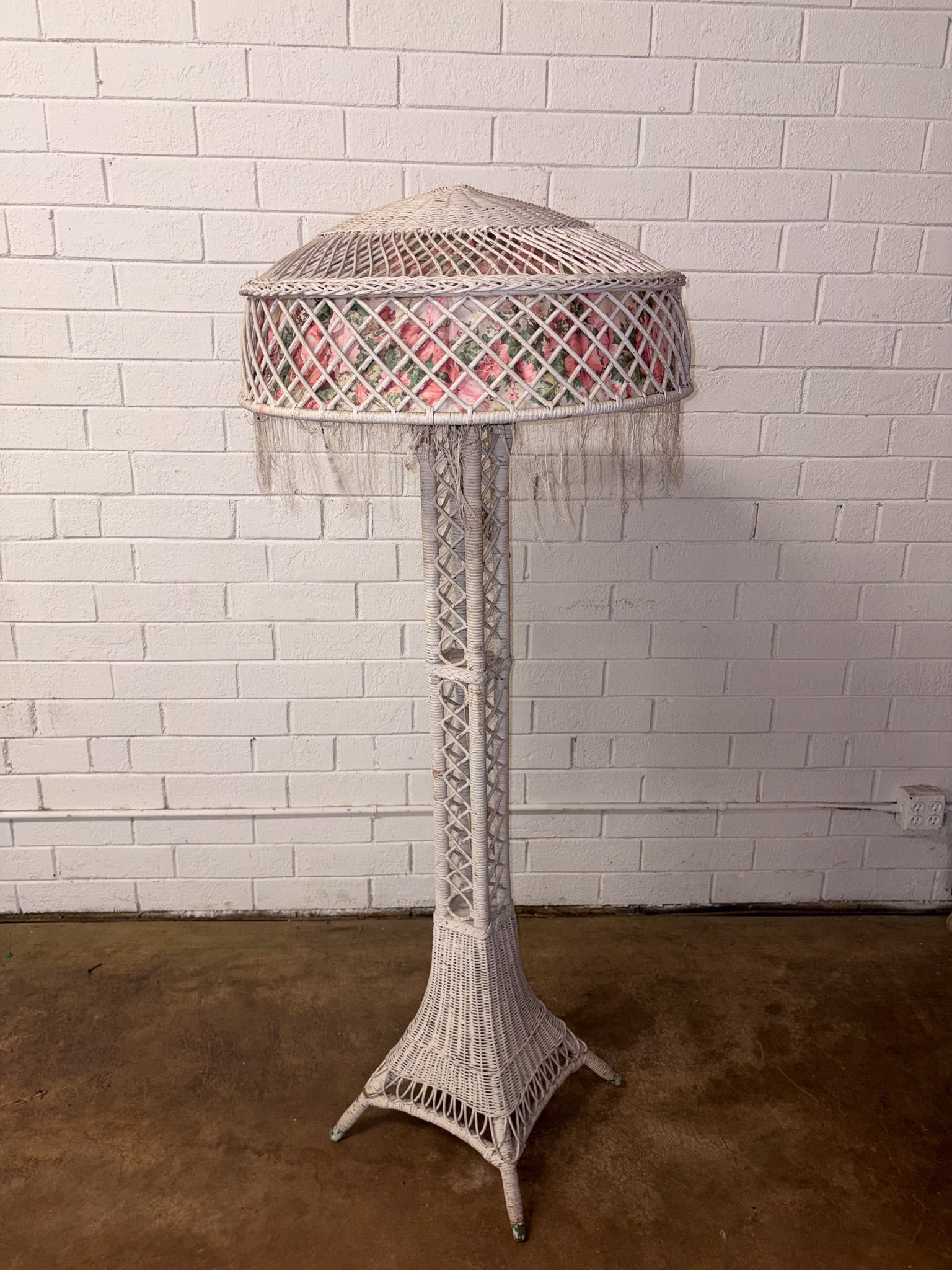 Vintage Wicker Floor Lamp with Fringed Shade (1 of 8)