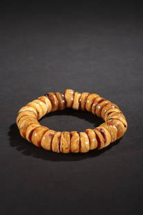 AMBER BEADED BRACELET: Diameter 1.5cm/ Weight 36g Description Statement: Any description statement is given as a courtesy to a client, is an opinion and should not be treated as a statement of fact and Merces Gallery