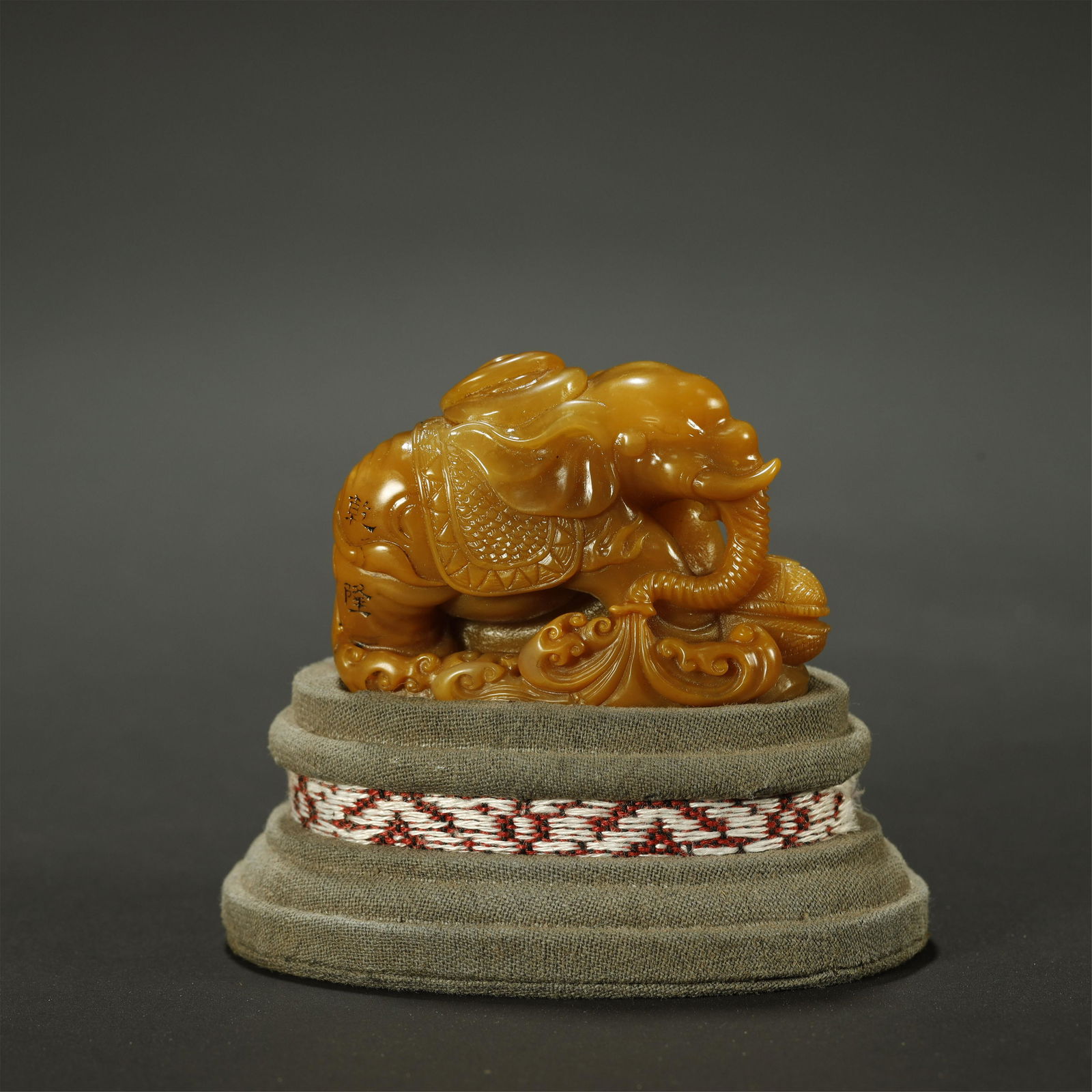 CHINESE SHOUSHAN STONE SEAL (1 of 8)