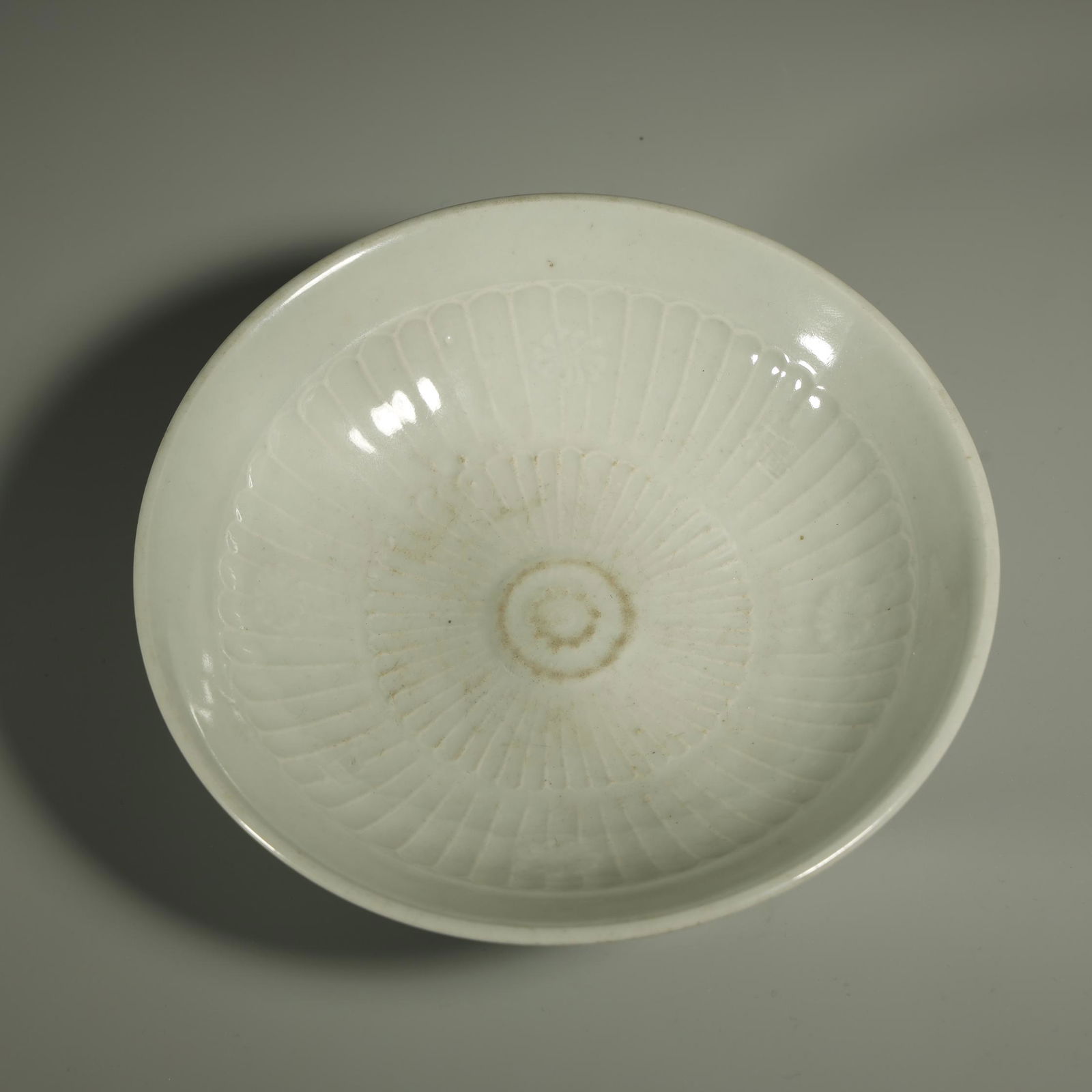 SONG DYNASTY,A FINE CELADON-GLAZED TEA CUP (1 of 6)