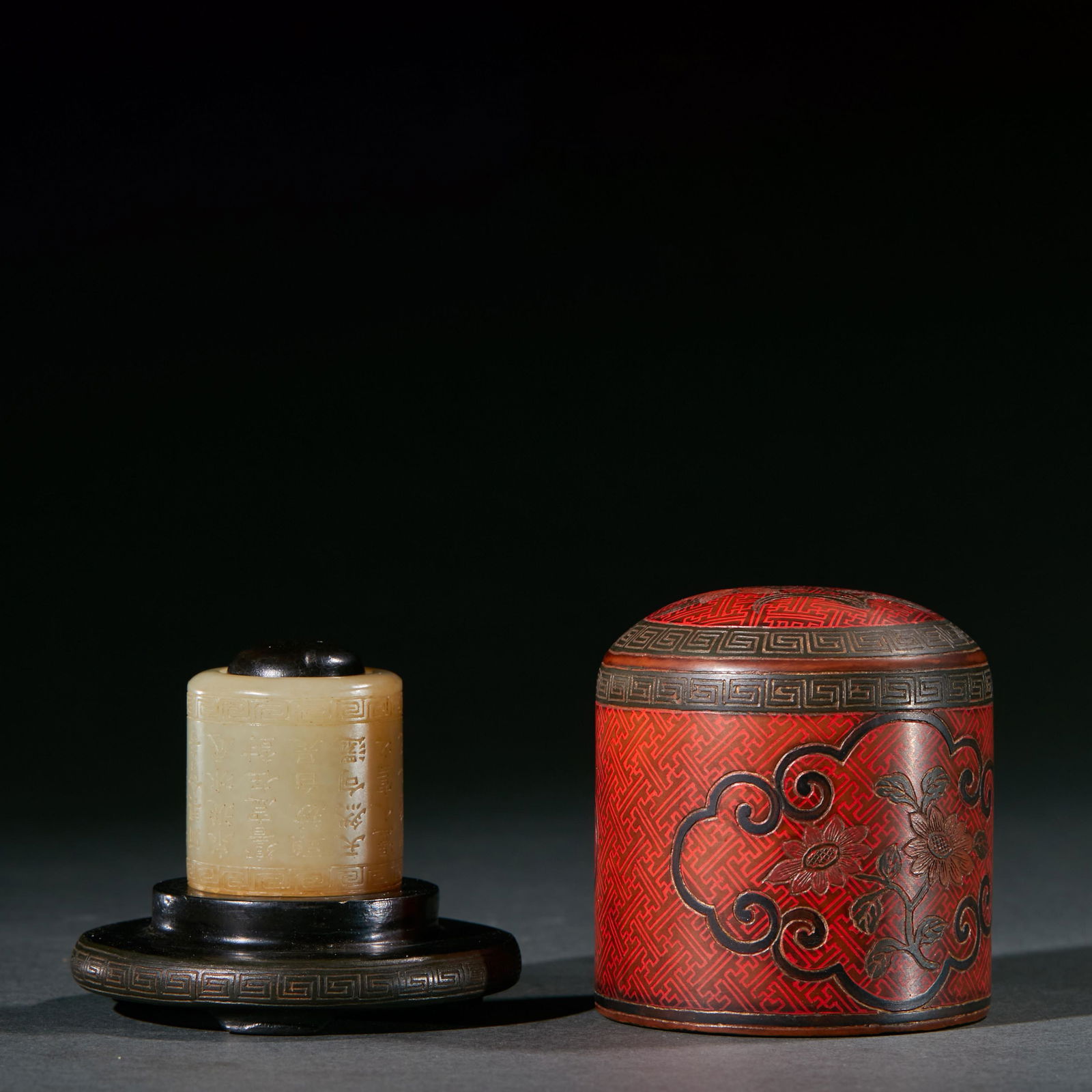 QING DYNASTY,HETIAN JADE RING LACQUER WARE BOX (1 of 4)