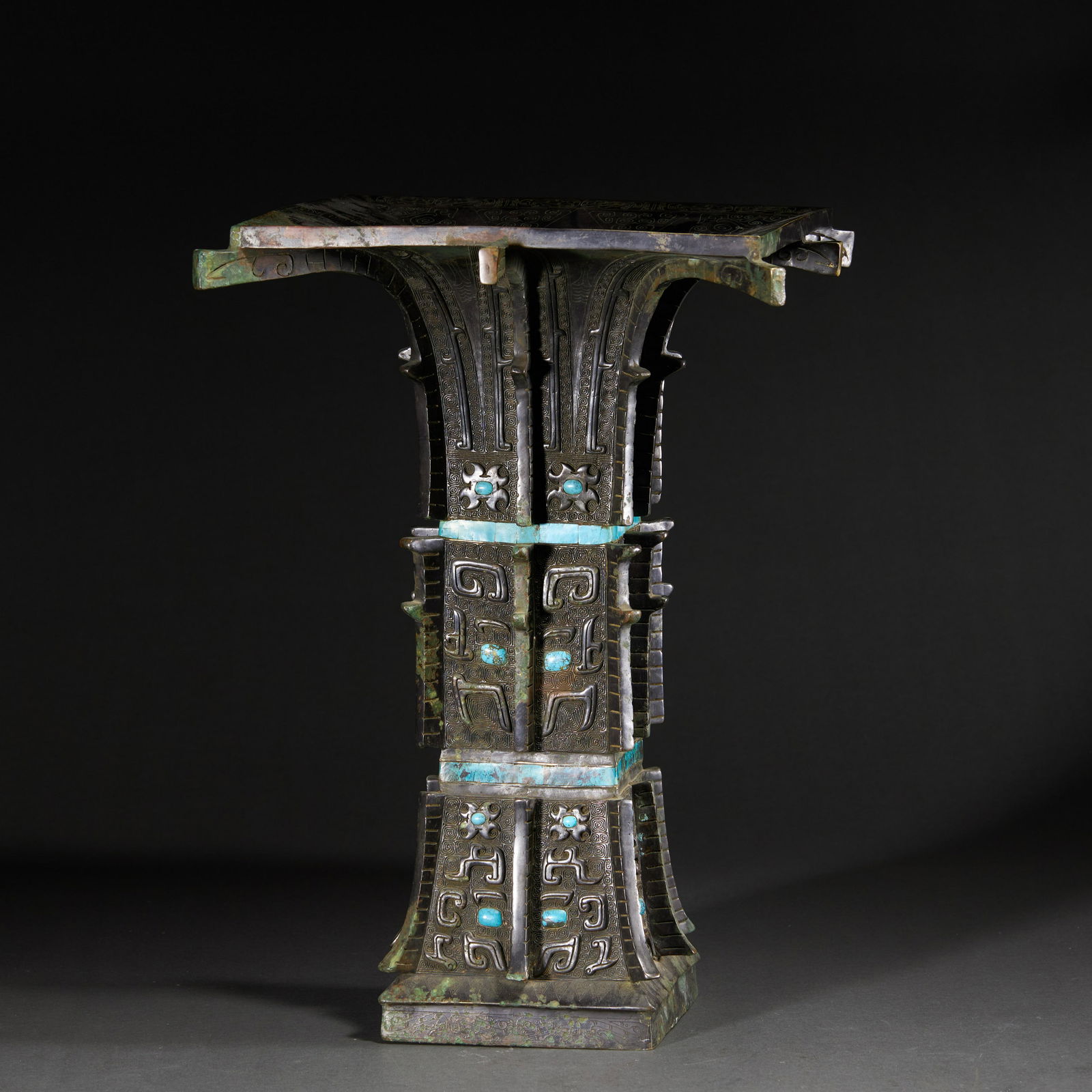 A RARE TURQUOISES-INLAID BRONZE VASE (1 of 7)