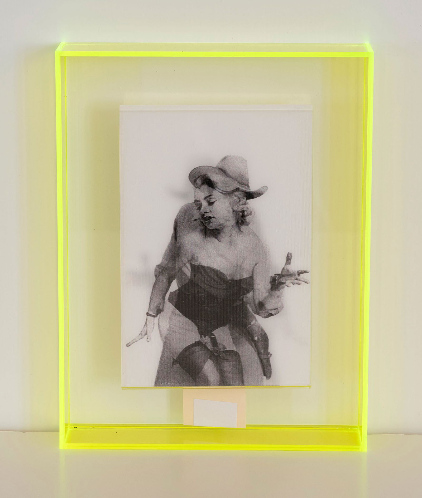 B SHAWN COX (American/Texas 20th/21st Century) A LENTICULAR PRINT: B SHAWN COX (American/Texas 20th/21st Century) Cowboy Pinup 2024 Lenticular photograph in neon lucite frame Sight: 6 x 4 inches Frame: 8 1/2 x 6 1/2 inches Acquired from Davis Gallery, Austin for $250