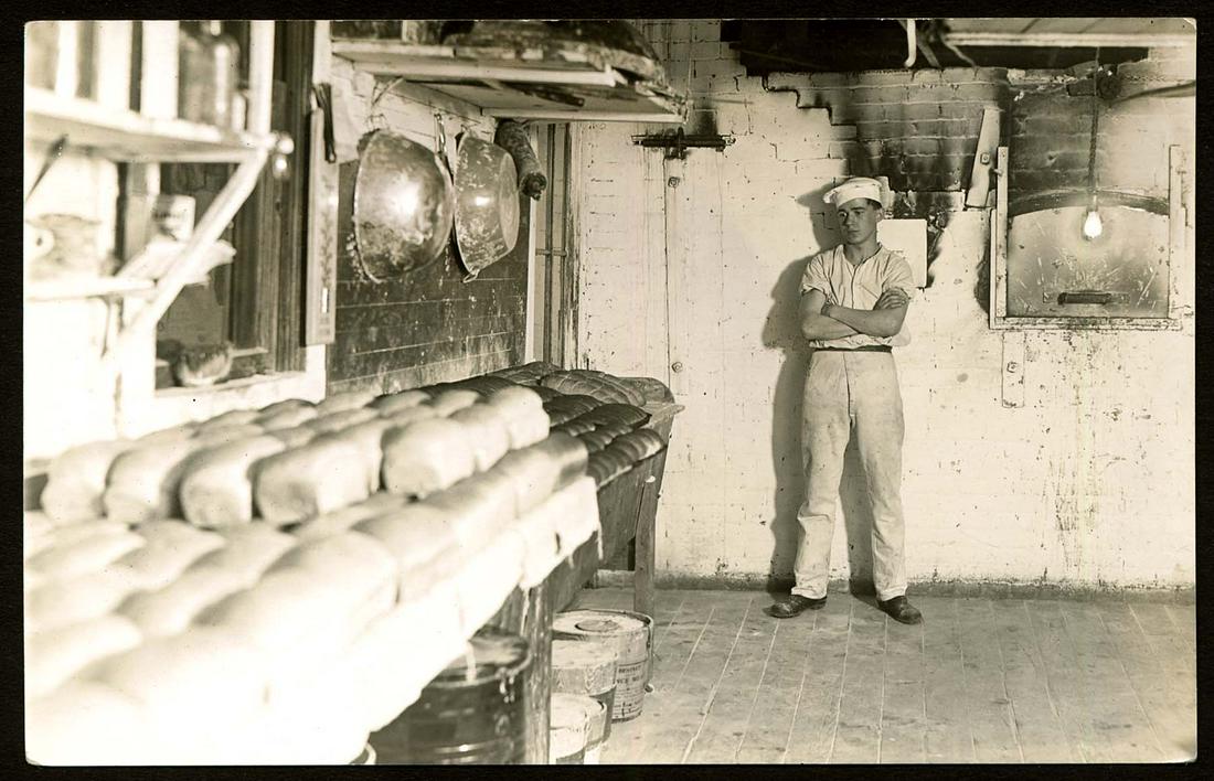 RPPC - Occupations - Breadmaker (1 of 1)