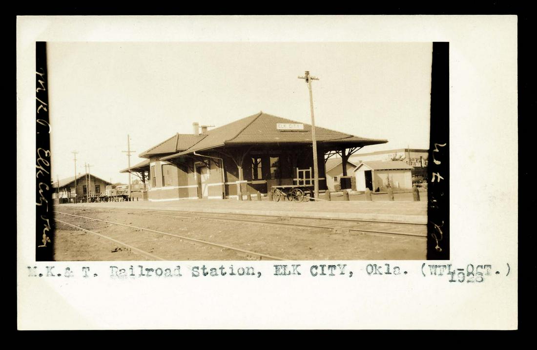 RPPC - Trains, Railroad & Depots - Elk City, Katy Depot: Super MKT Depot from Elk City, OK. AZO 4 square stamp box.