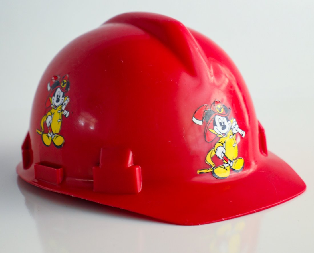 Disneyland Fire Department Crew Hard Hat (1 of 2)