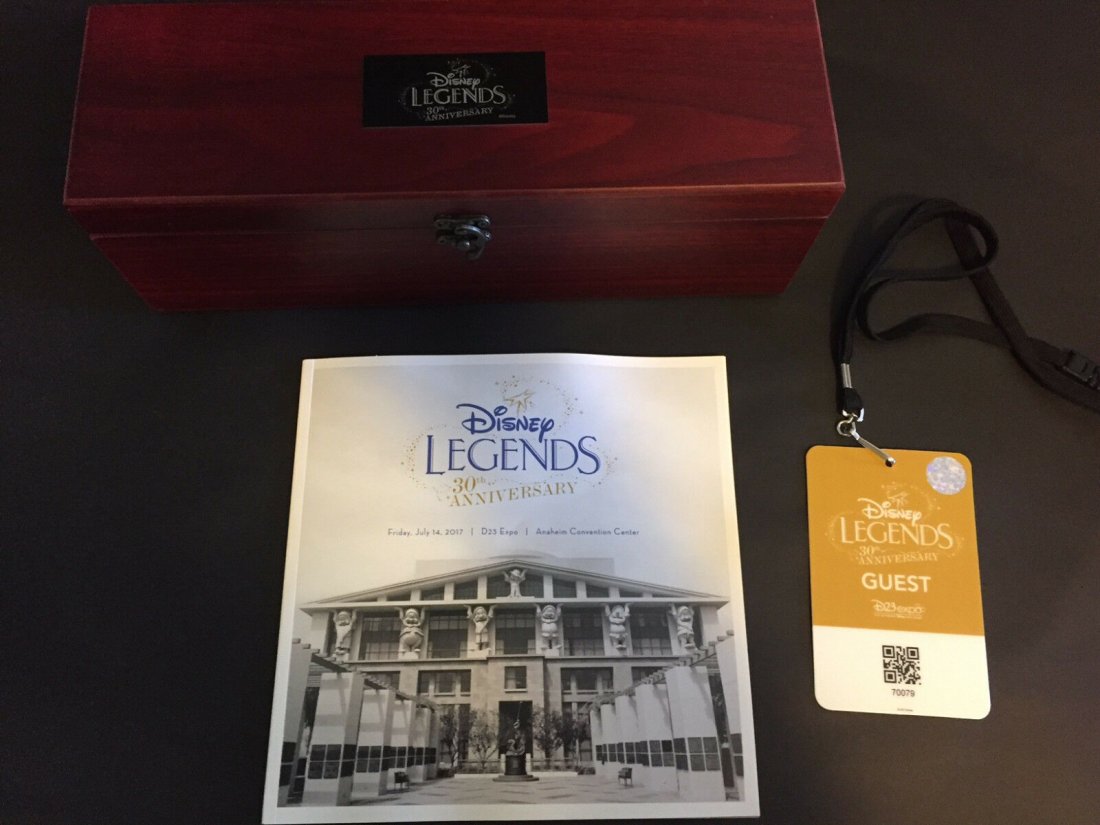 D23 Disney Legends Gift Wine Bottle: Rare D23 Disney Legends Gift Set that were given to the actual honorees and their respective guest. These were given out at the 30th anniversary inductee ceremony.Included in this listing are: custom 