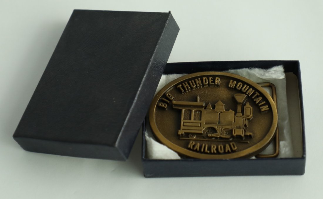 Vintage Big Thunder RailRoad Belt Buckle (1 of 3)
