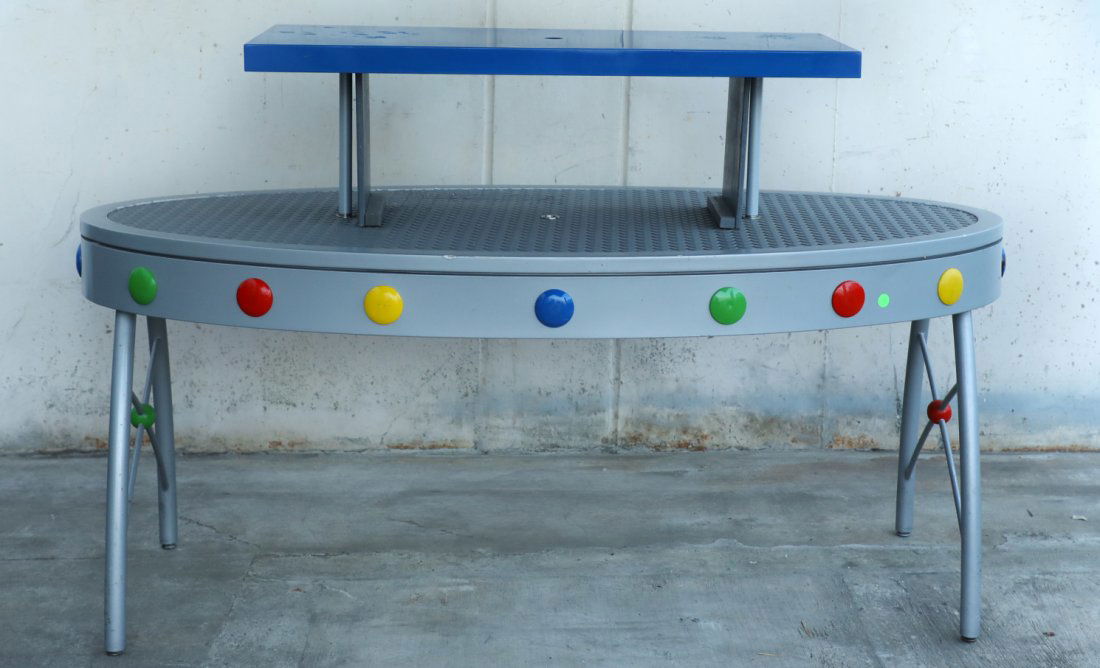 Tomorrowland Little Green Men Store Command Table Prop (1 of 4)