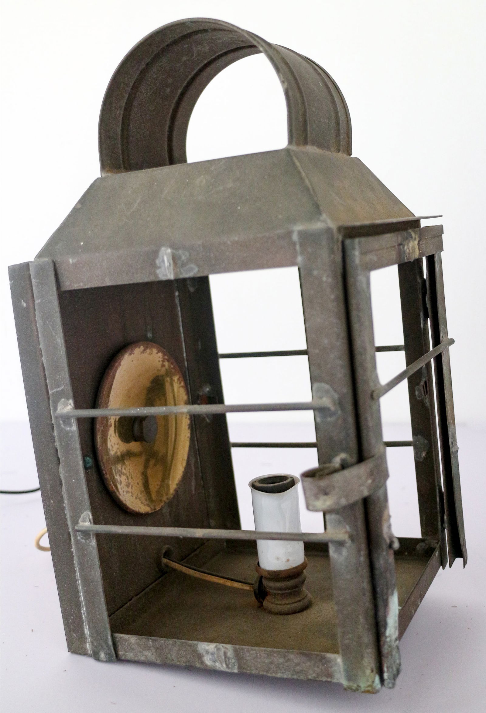 Mark Twain Metal Light Fixture. (1 of 4)