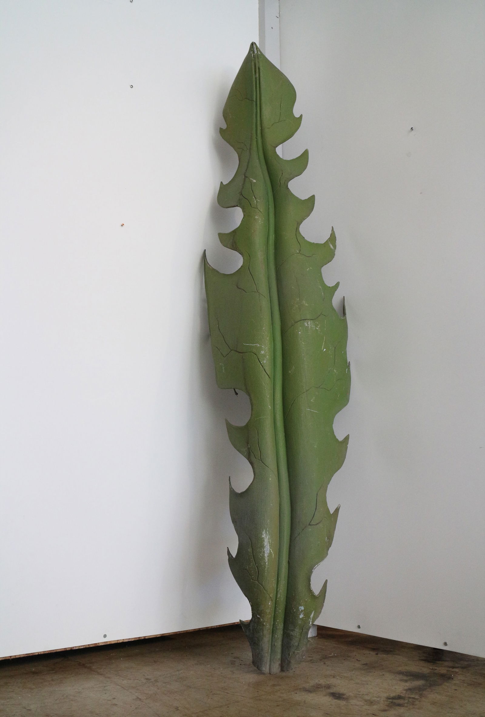 Pixie Hollow Tinker Bell Meet and Greet LARGE 6ft Grass Prop. (1 of 5)