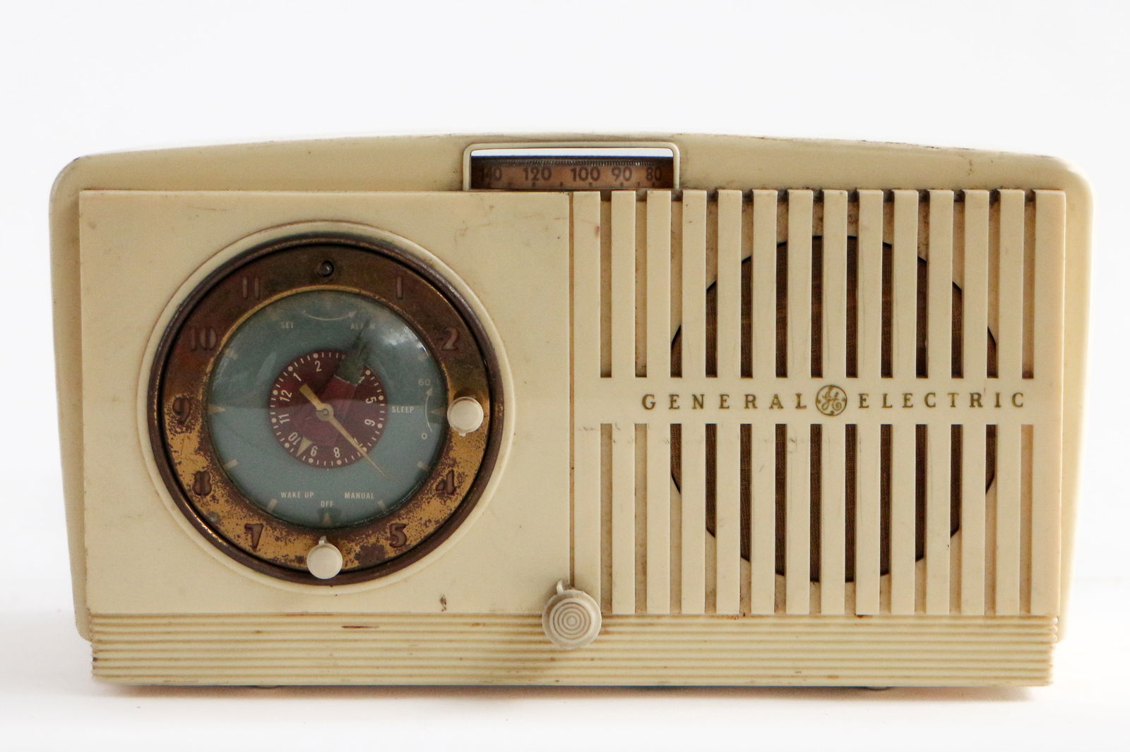 California Adventure General Electric Radio Display Prop. (1 of 4)